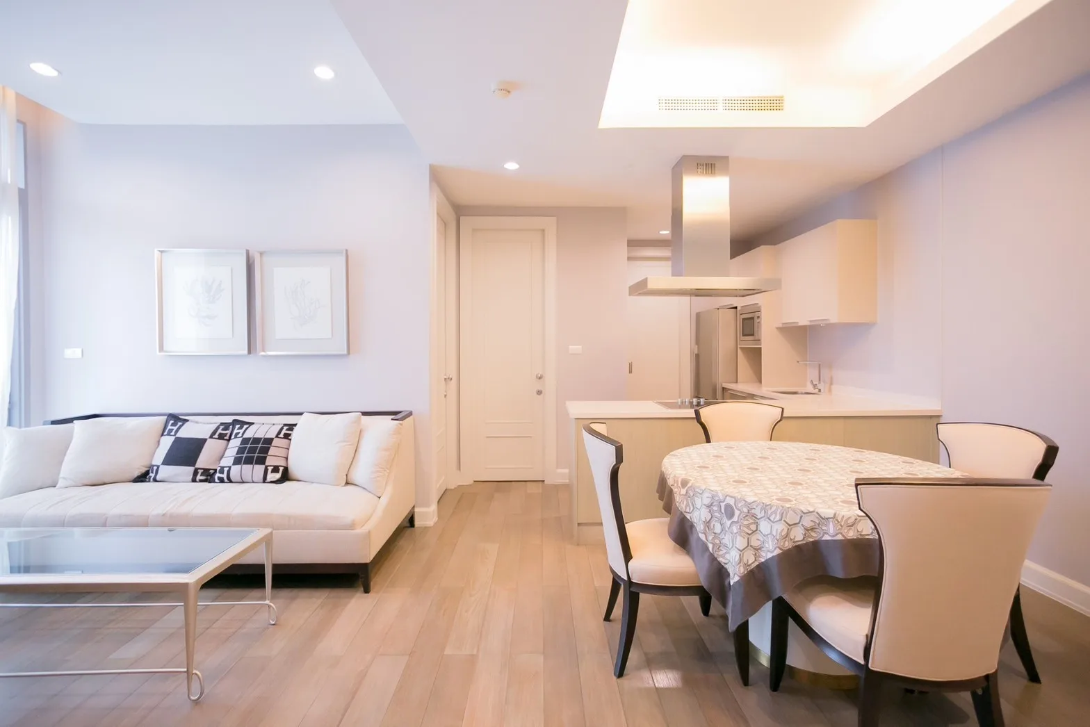 Oriental Residence — photo 3