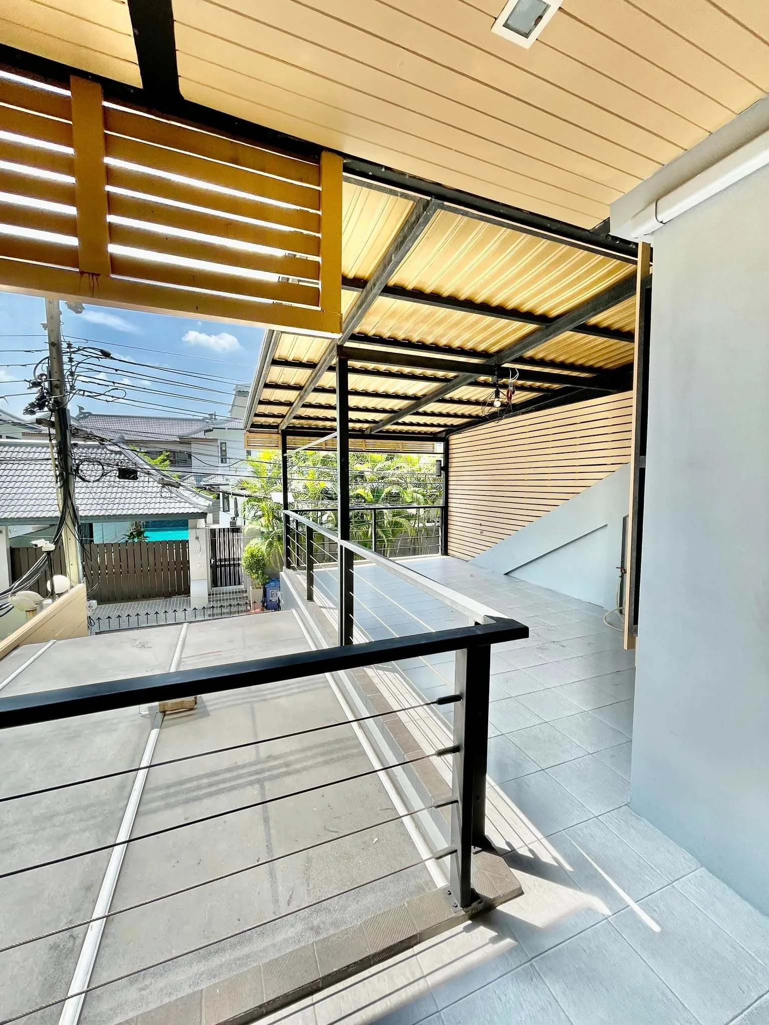 Townhome — photo 16