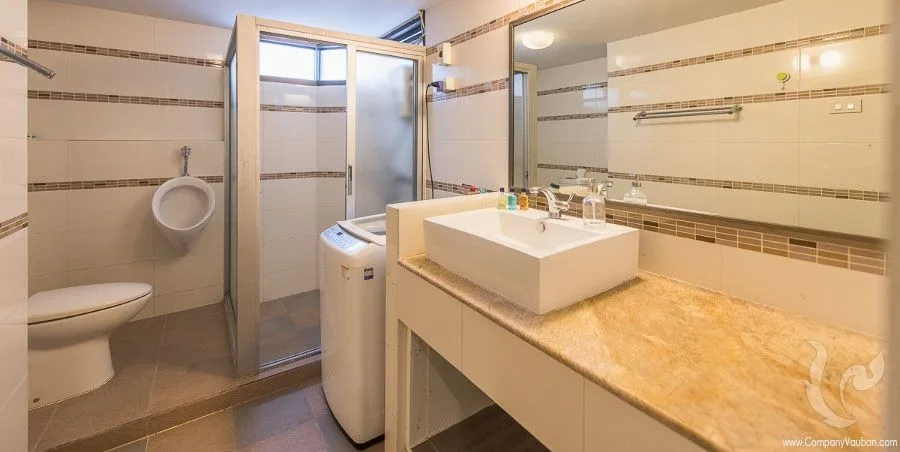 Beverly Tower Condo — photo 12