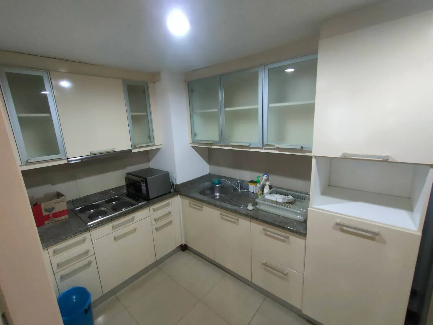 Urbana Sukhumvit 15 — photo 4