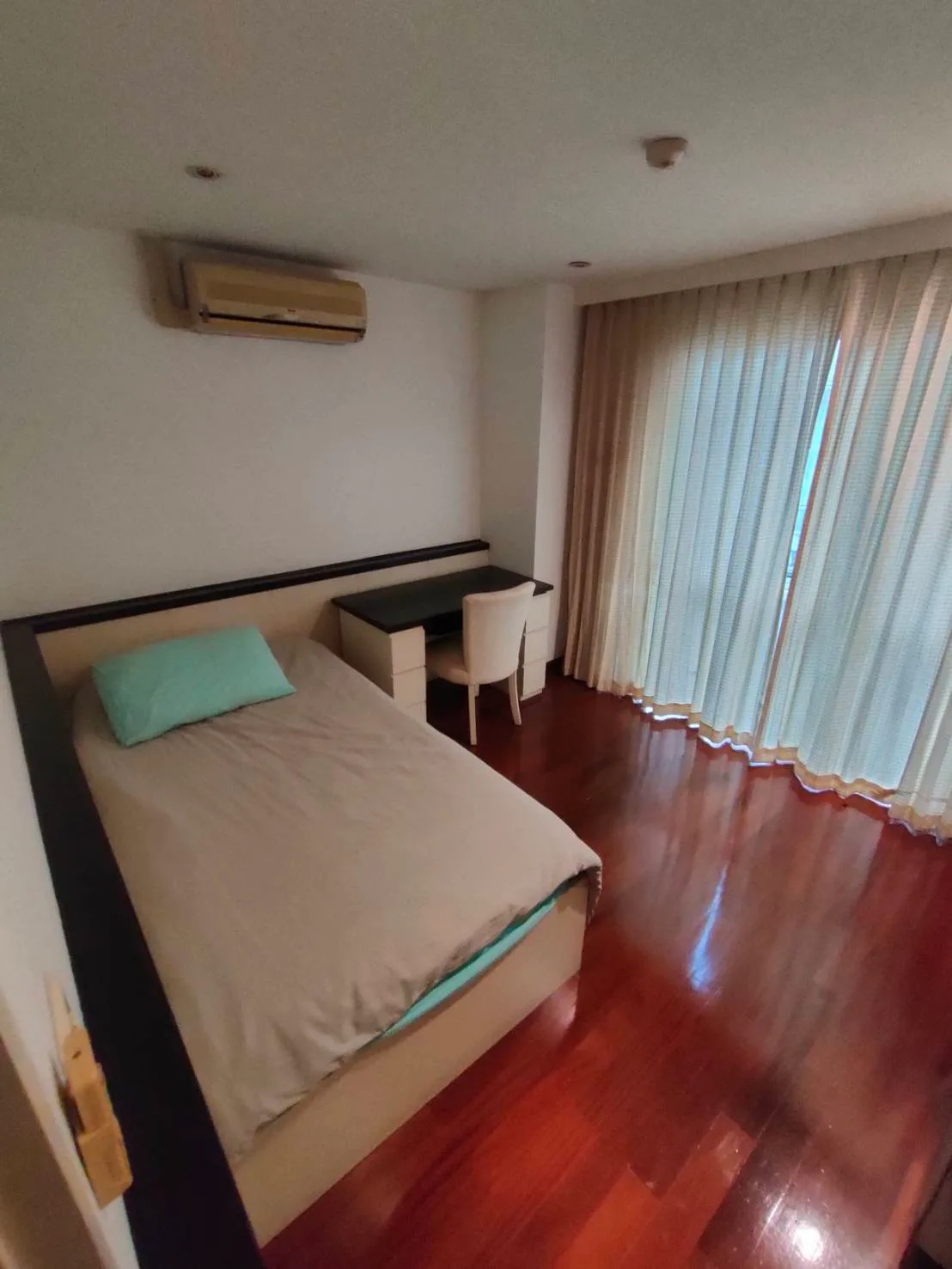 Urbana Sukhumvit 15 — photo 9