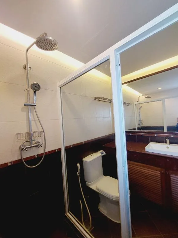 Esmeralda Apartments — photo 15
