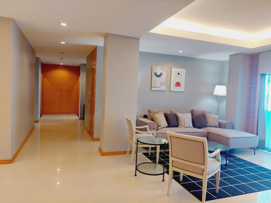 Esmeralda Apartments — photo 3