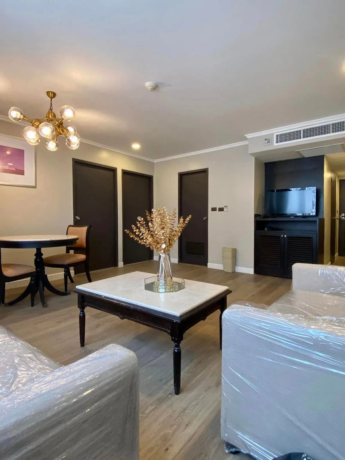 Omni Tower Sukhumvit Nana — photo 1