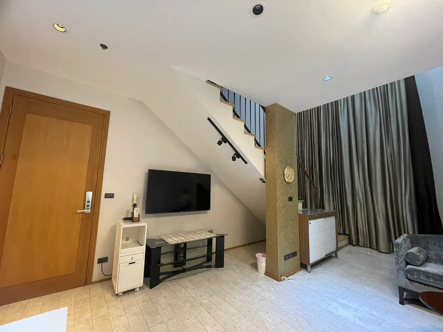 The Emporio Place — photo 3
