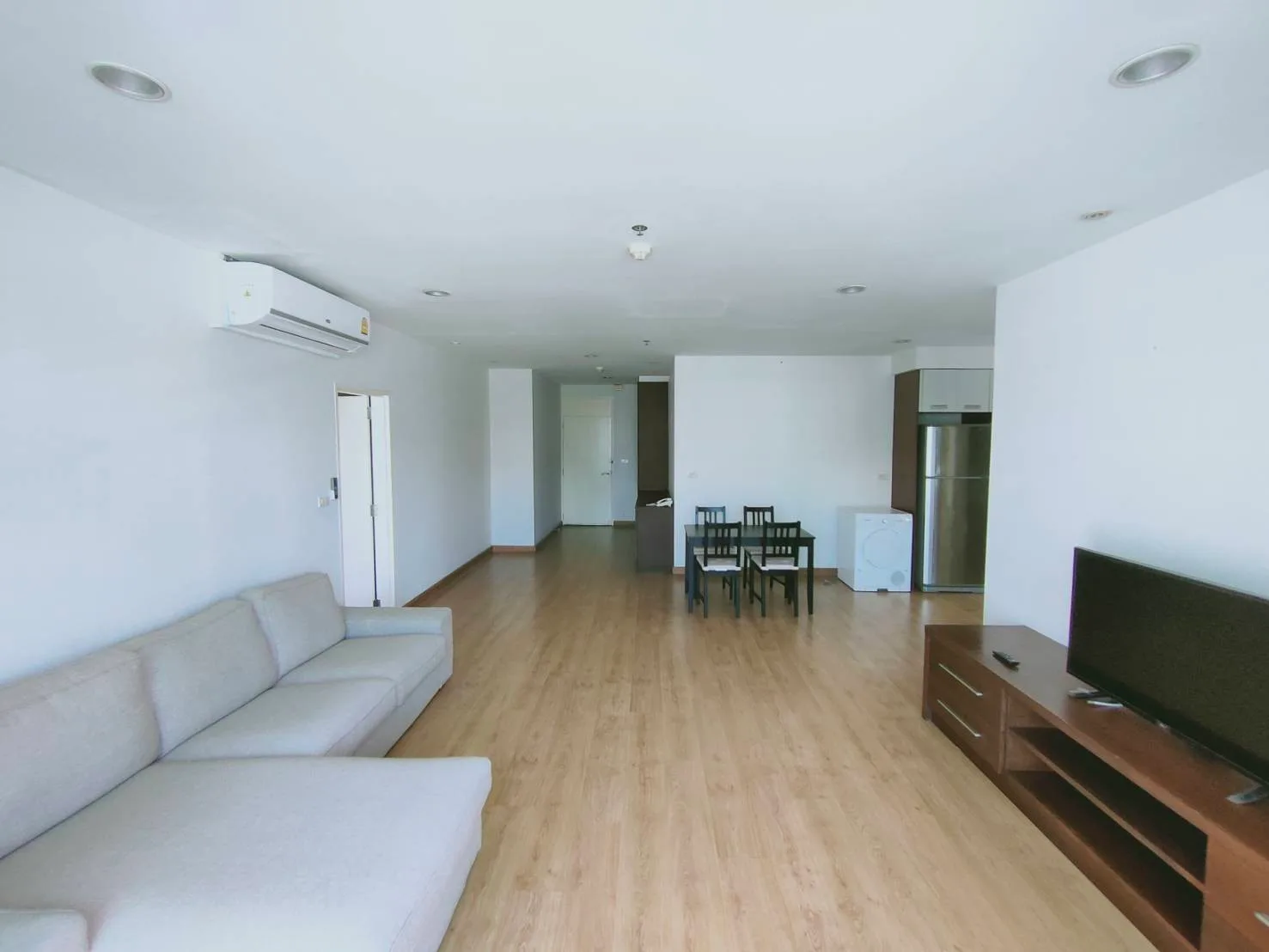 Silom Grand Terrace — photo 1