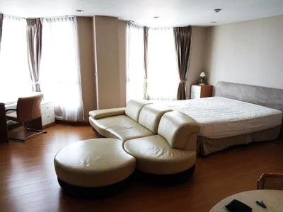 Noble House Phayathai