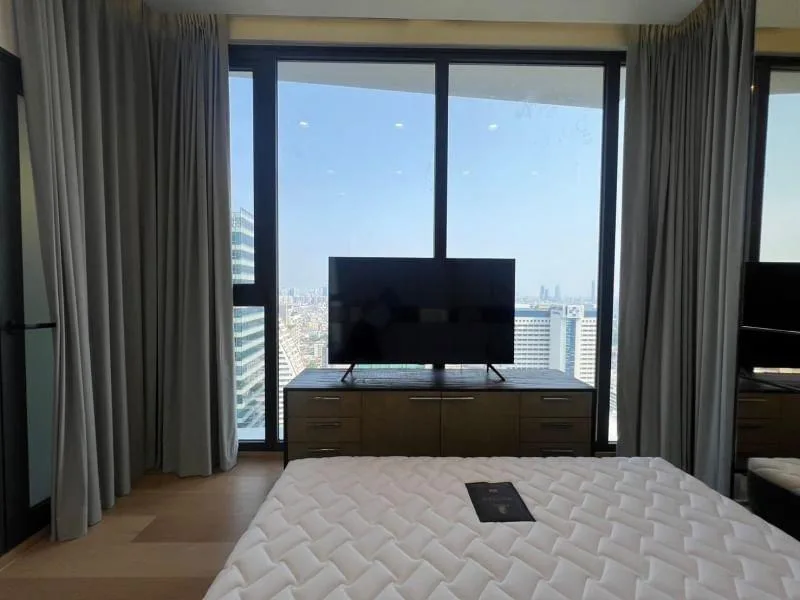 Anil Sathorn 12 — photo 11