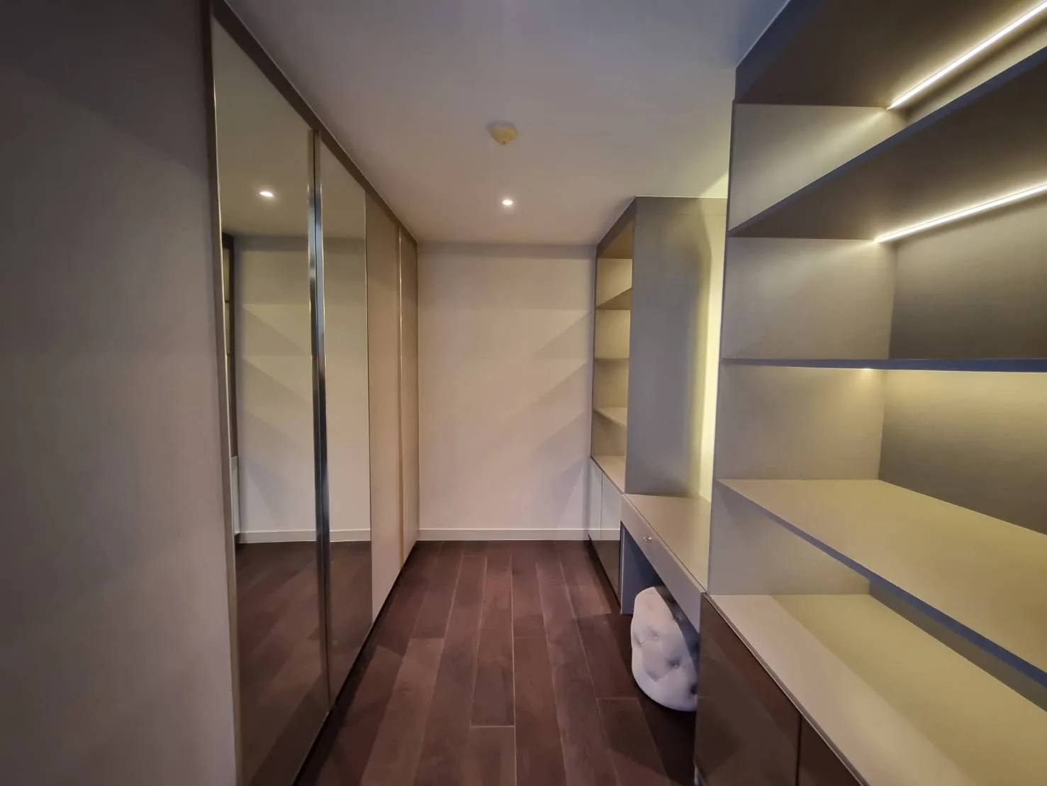 Nivati Thonglor 23 — photo 12