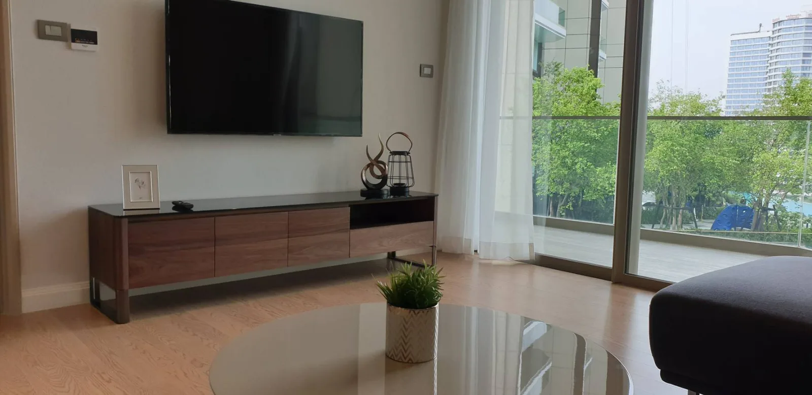 Magnolias Waterfront Residences — photo 7