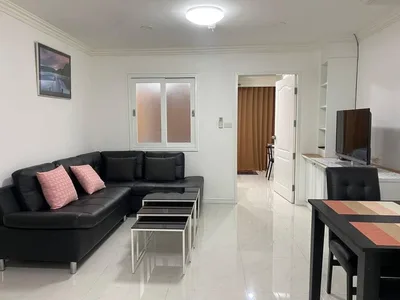 Supalai Place