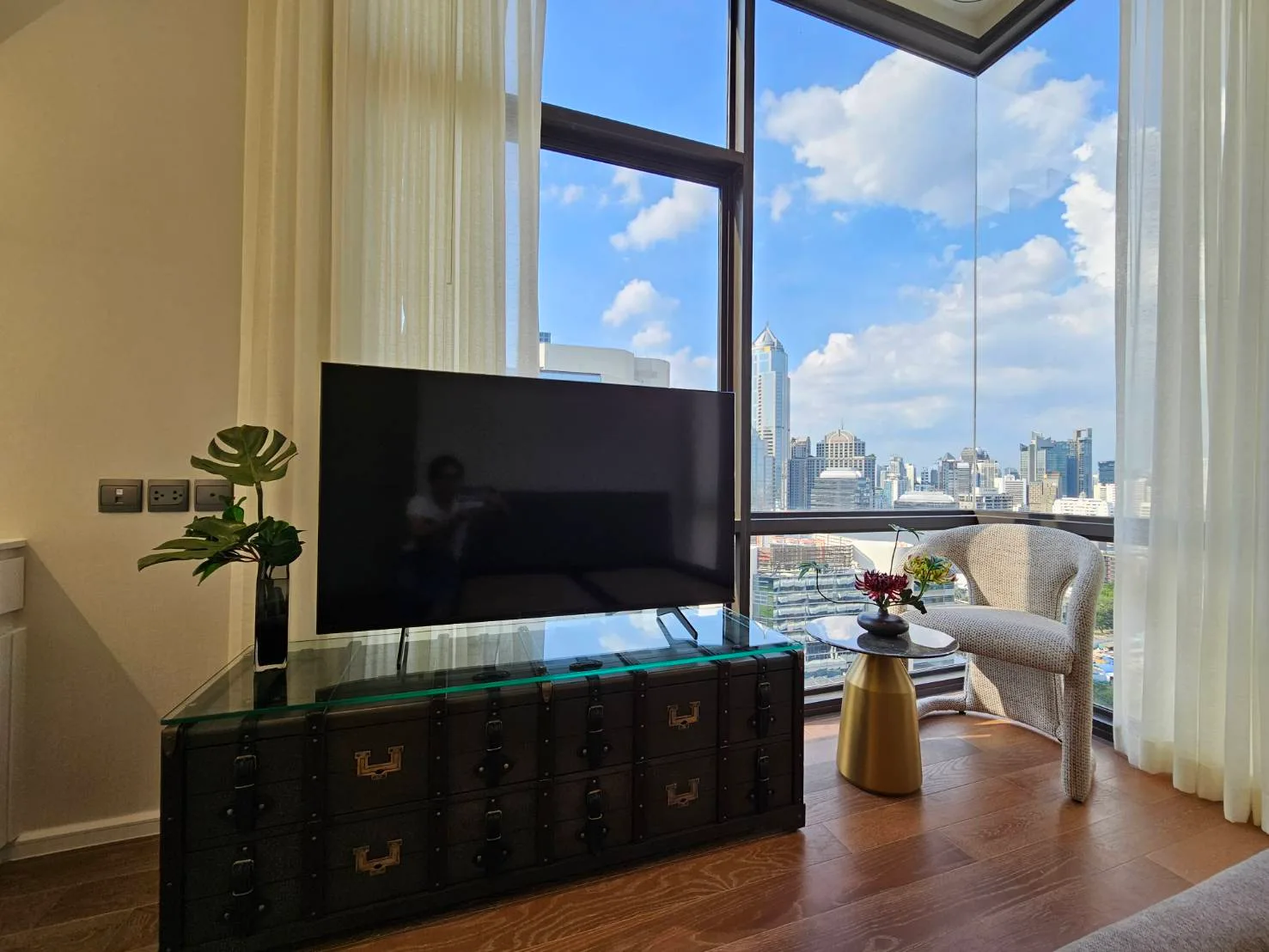 Muniq Langsuan — photo 6