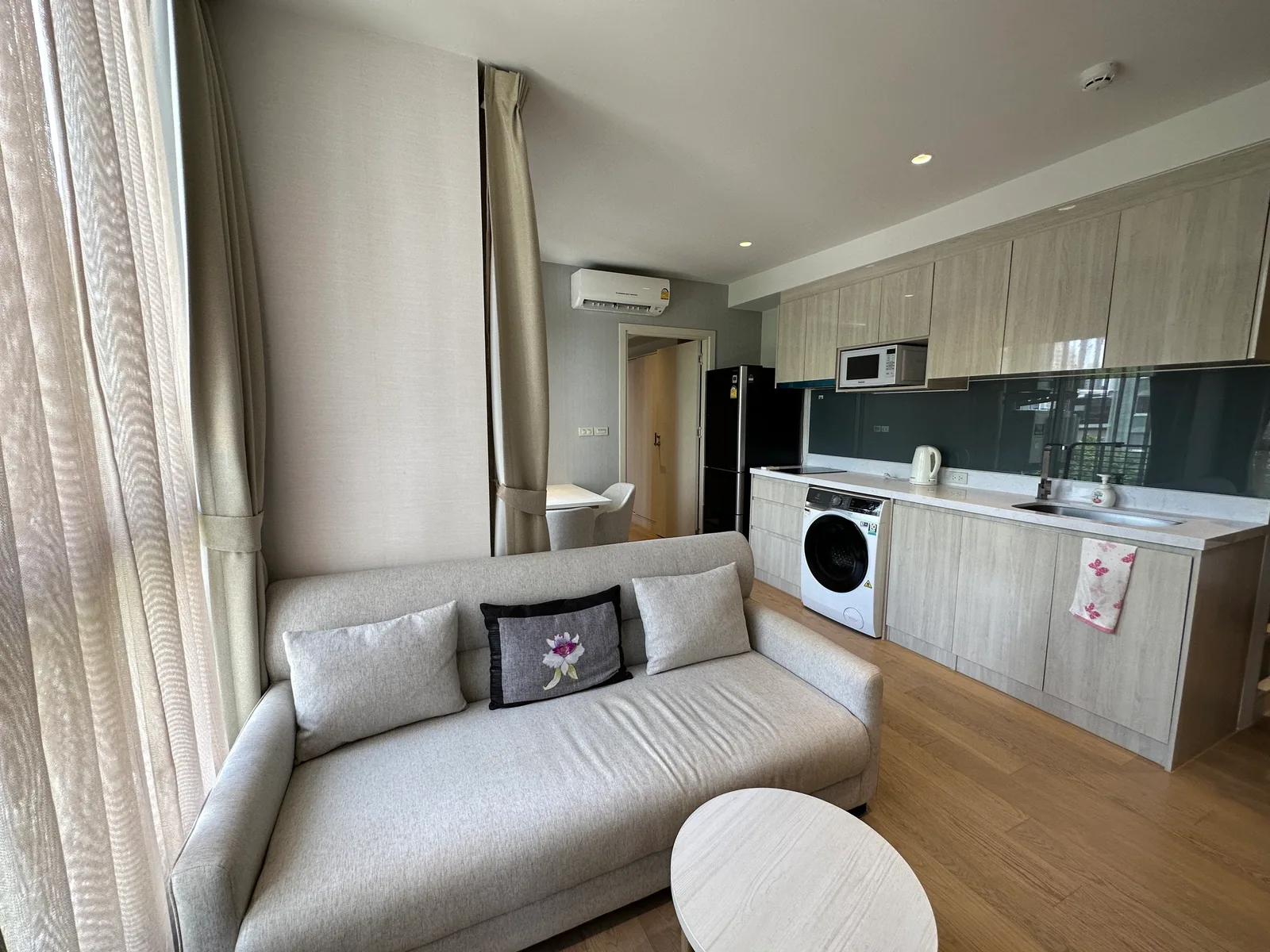 Runesu Thonglor 5 — photo 3