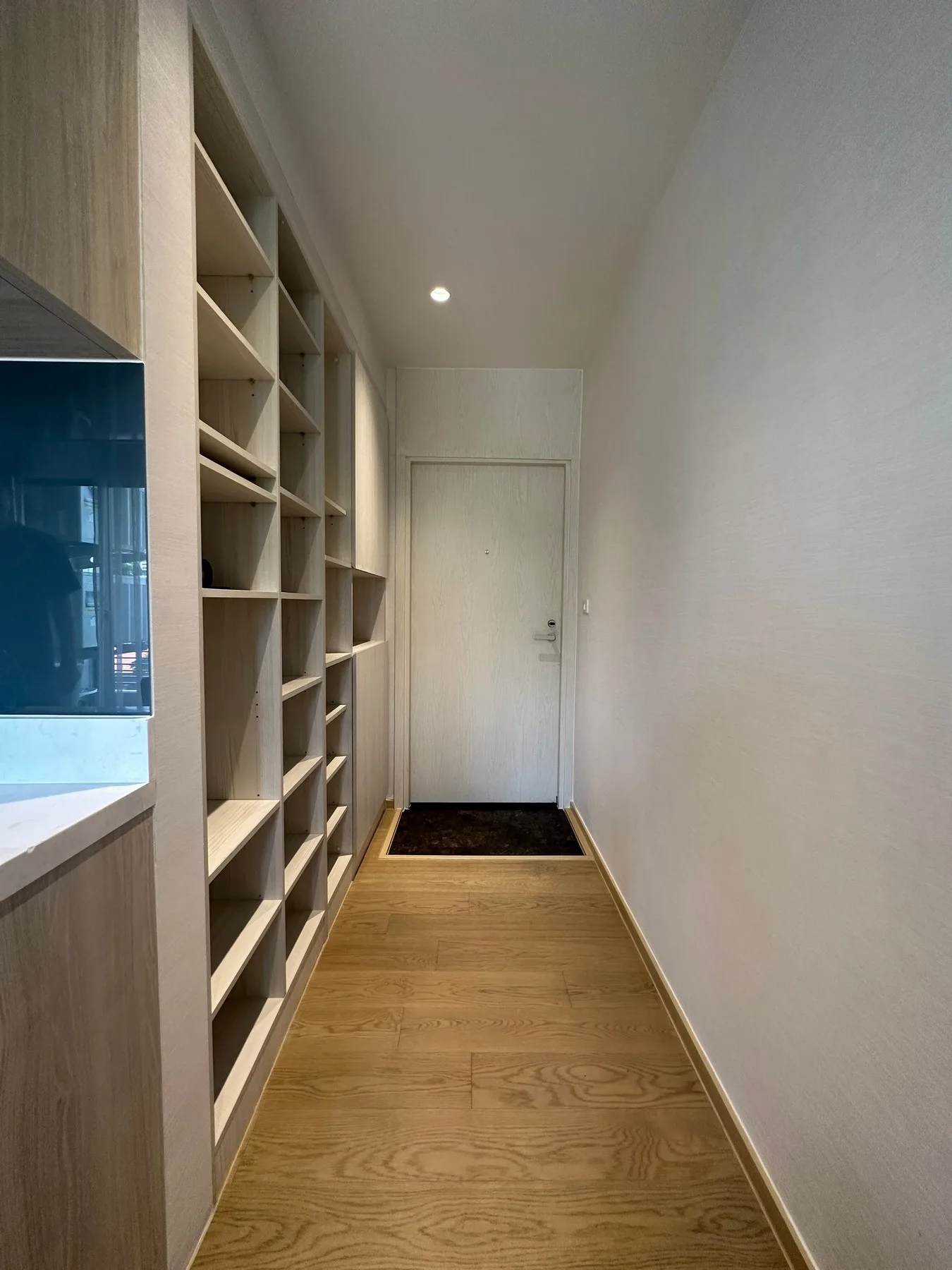 Runesu Thonglor 5 — photo 9