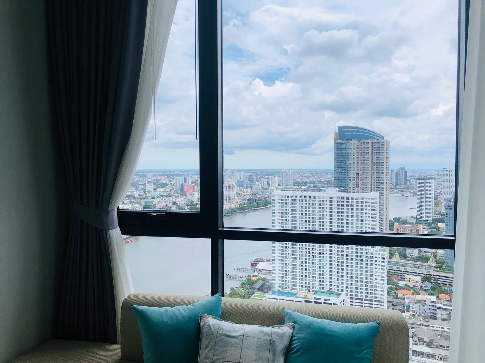 Chapter Charoennakhorn-riverside — photo 1