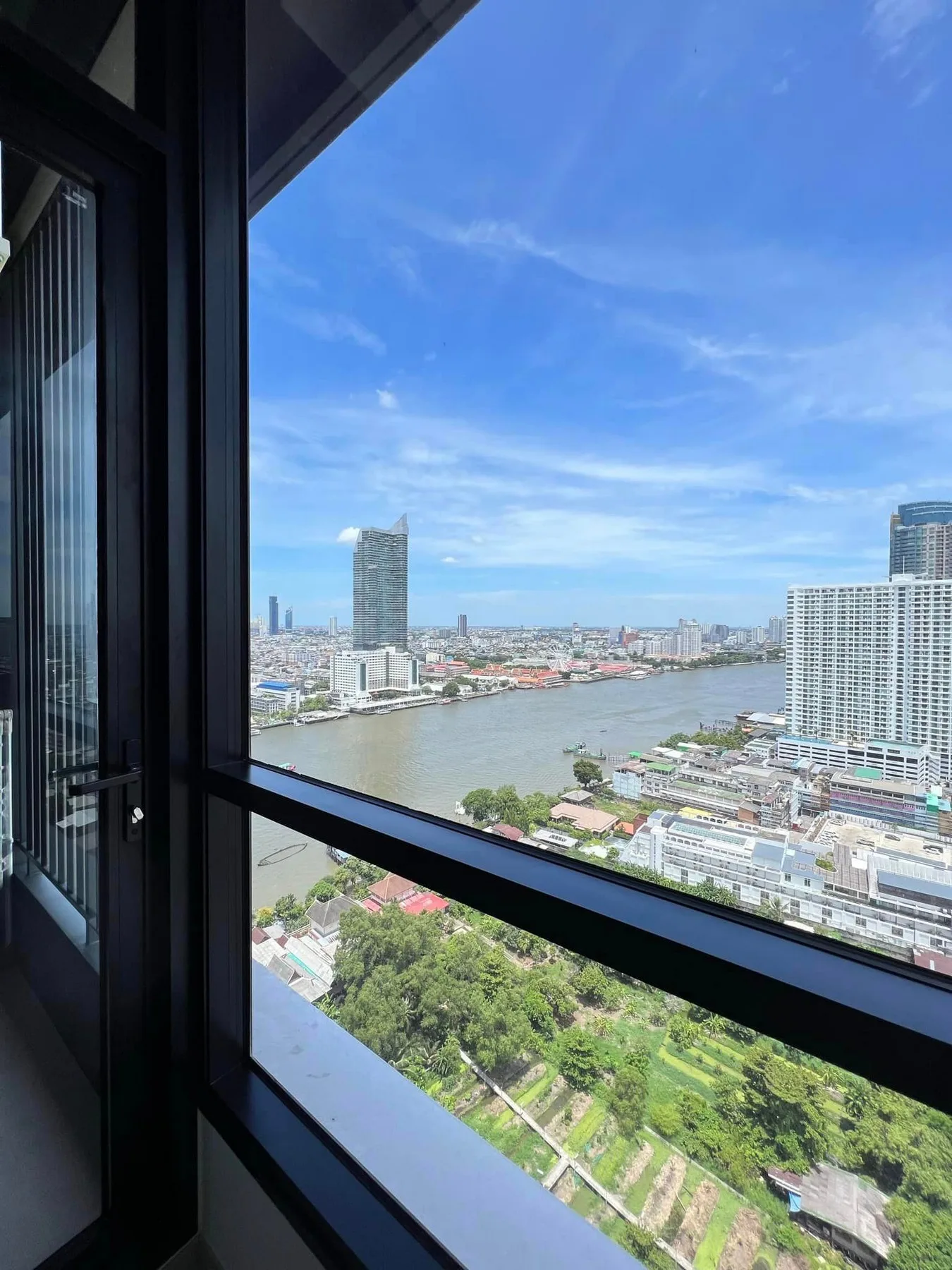 Chapter Charoennakhorn-riverside — photo 11