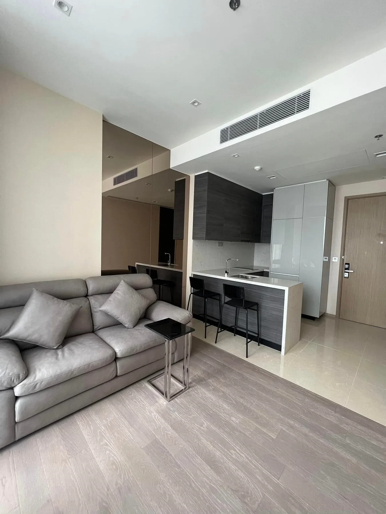The Esse Asoke — photo 3