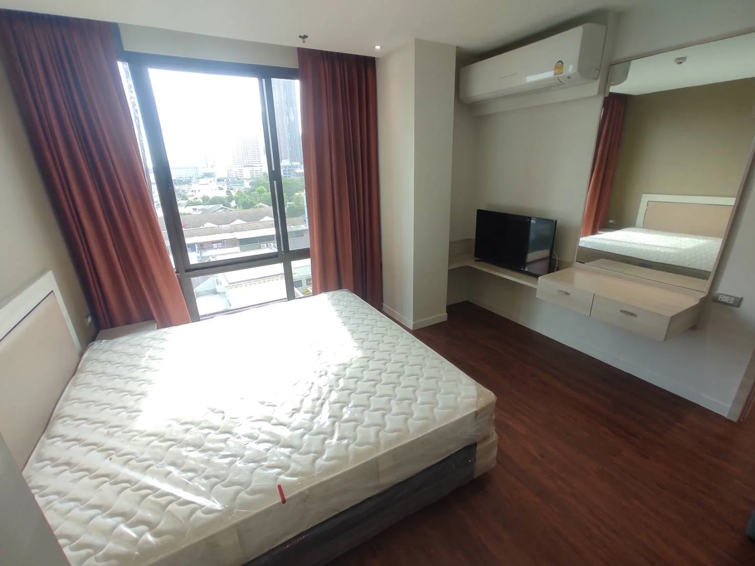 Baan Santisuk Sukhumvit 38 — photo 8