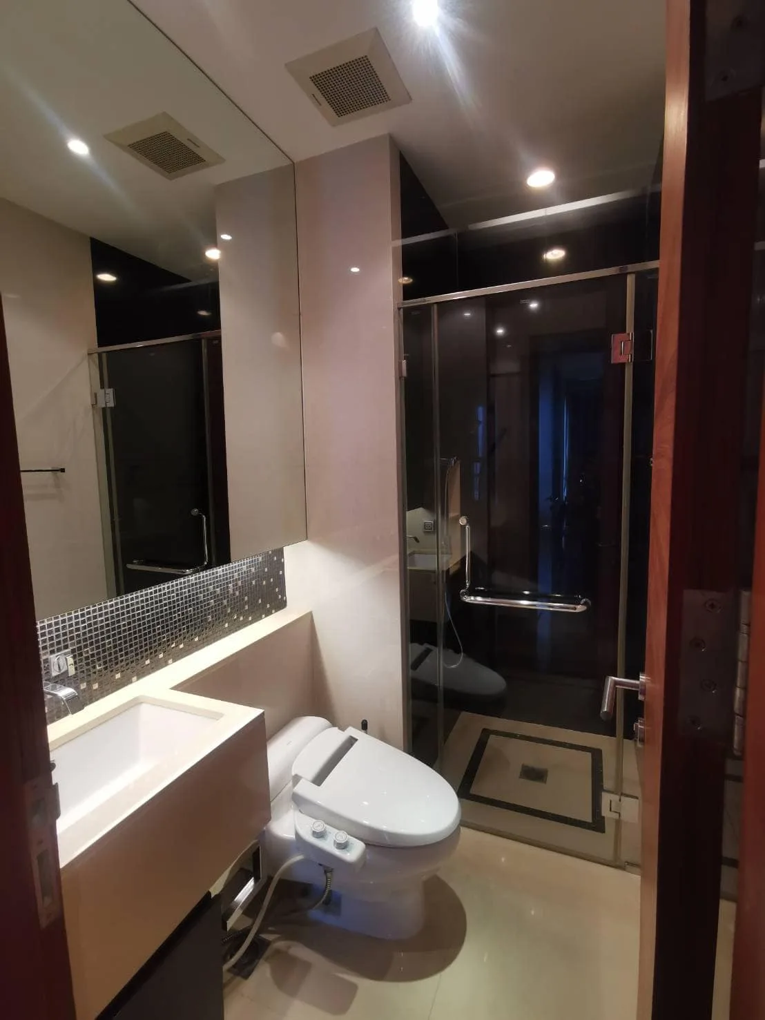 The Address Sukhumvit 28 — photo 9