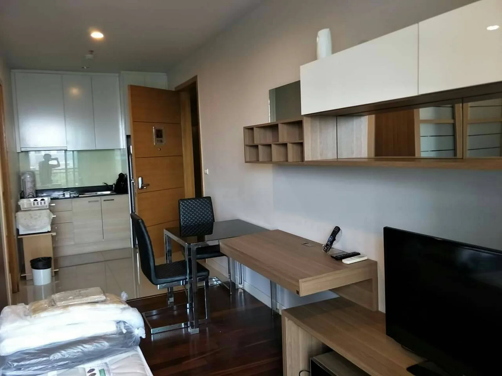 Circle Condominium — photo 2