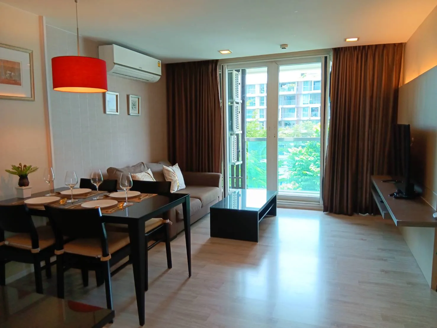 Triple Oaks Service Apartment Sukhumvit 33 — photo 2