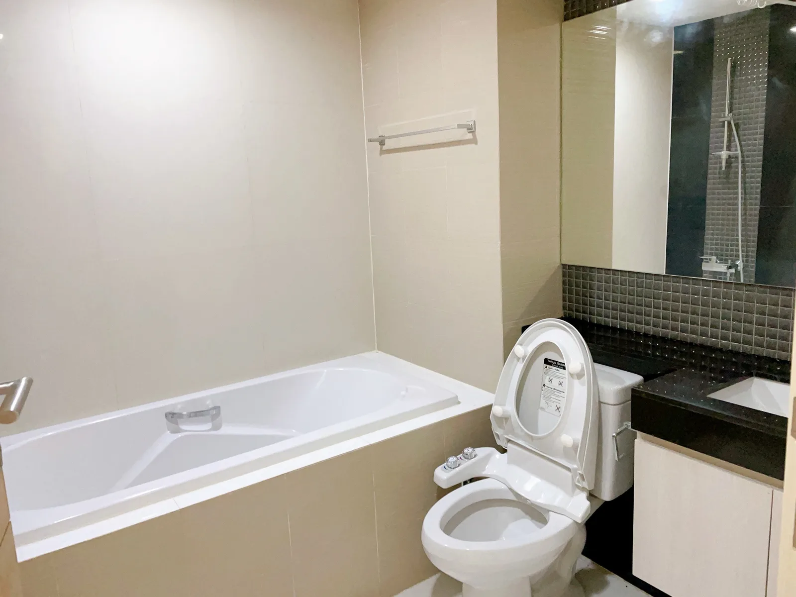 Triple Oaks Service Apartment Sukhumvit 33 — photo 5