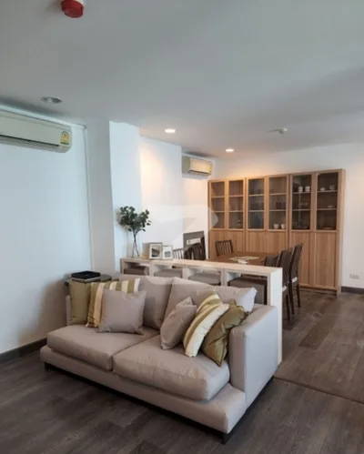 Rende Sukhumvit 23