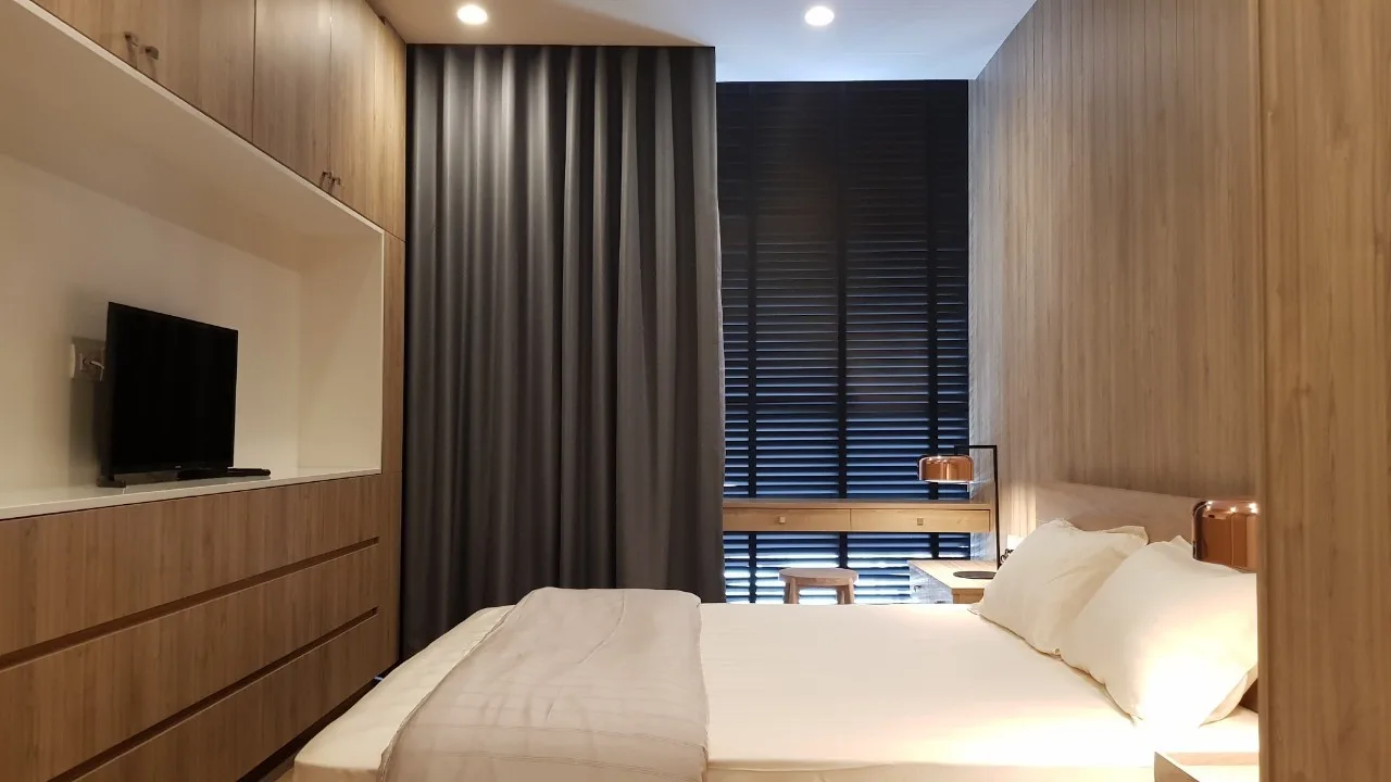 Noble Ploenchit — photo 16