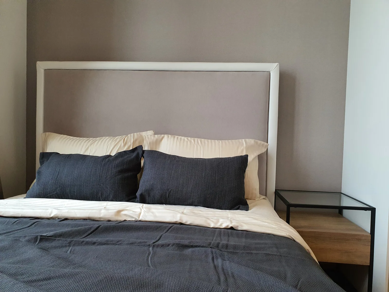 Noble BE 33 — photo 12
