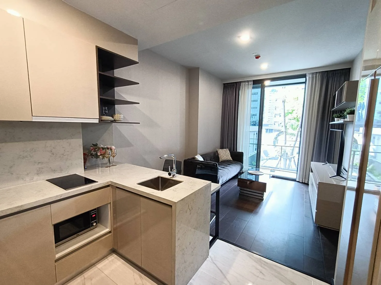 Laviq Sukhumvit 57 — photo 8