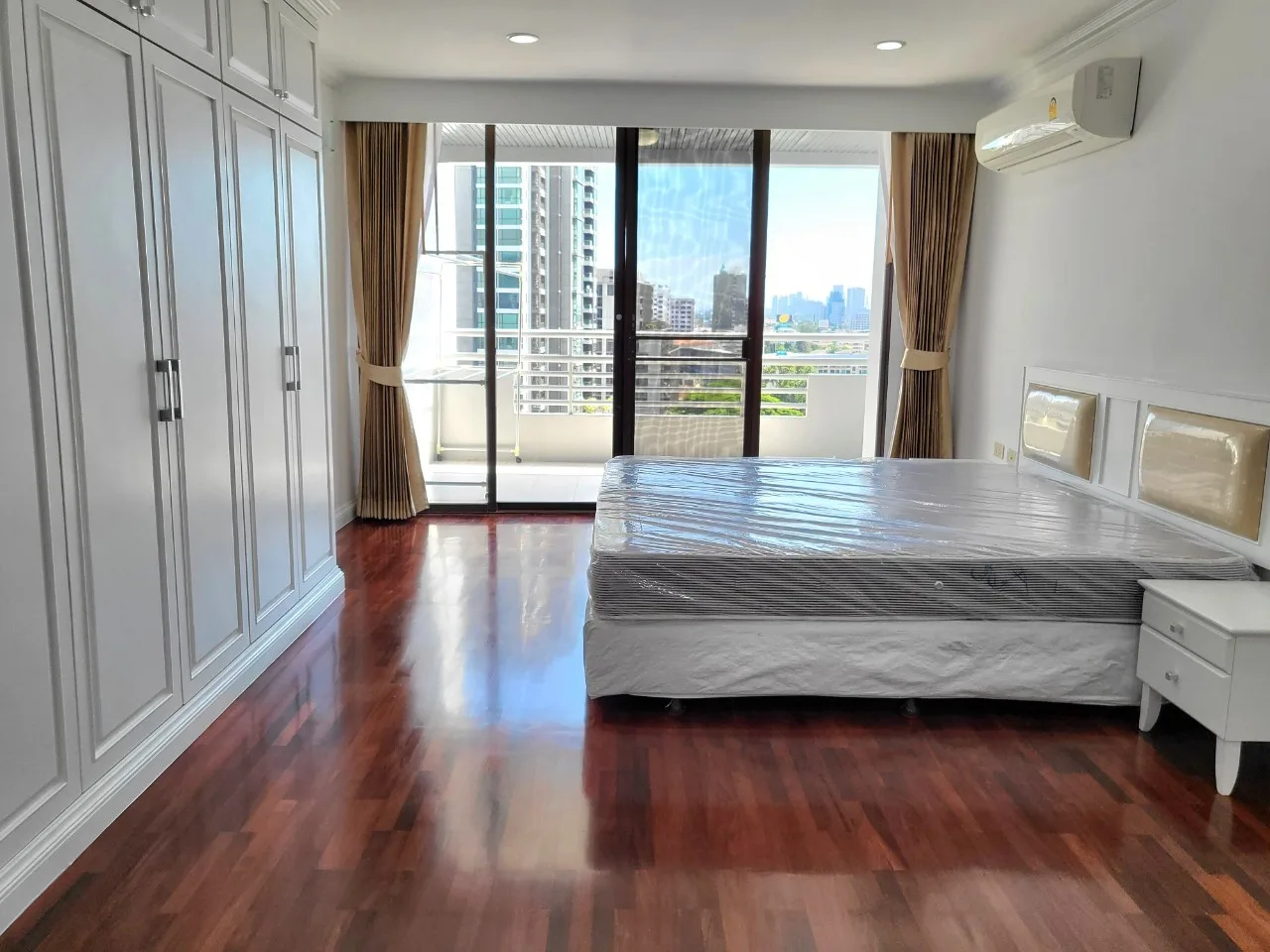 Acadamia Grand Tower — photo 5