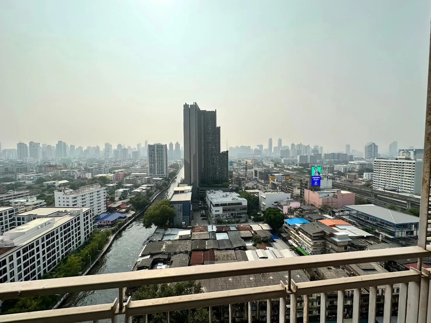 Thru Thonglor — photo 6