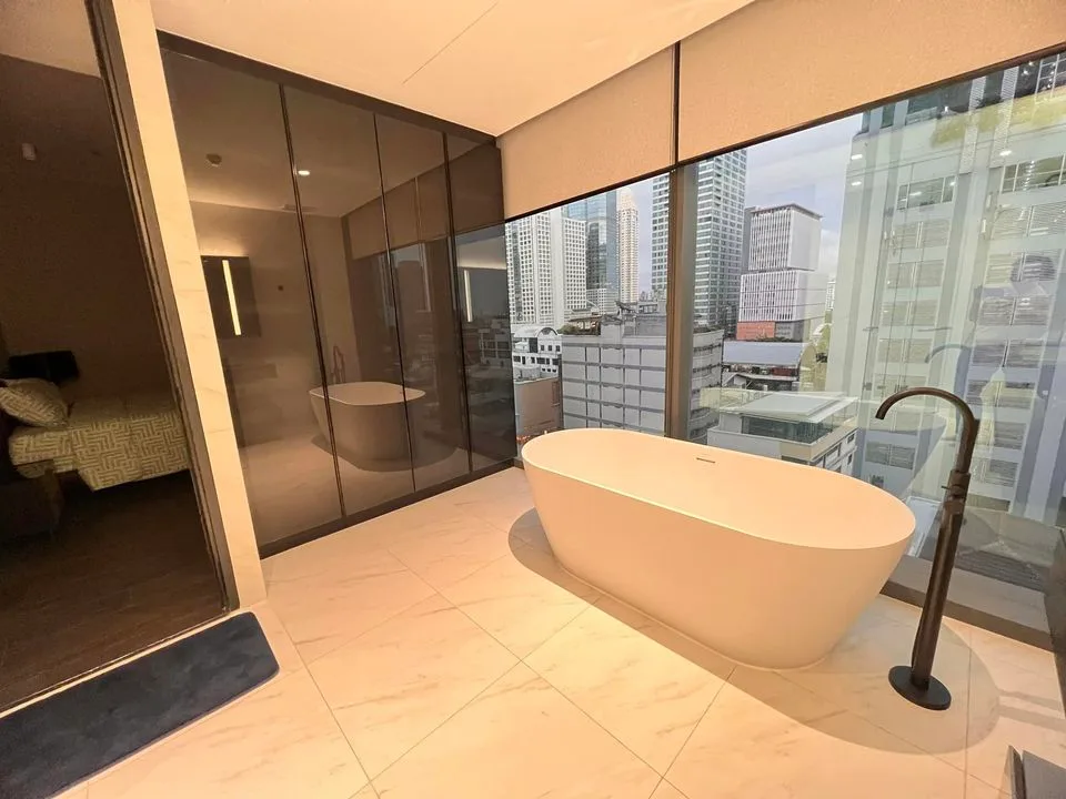 Tait Sathorn 12 — photo 14