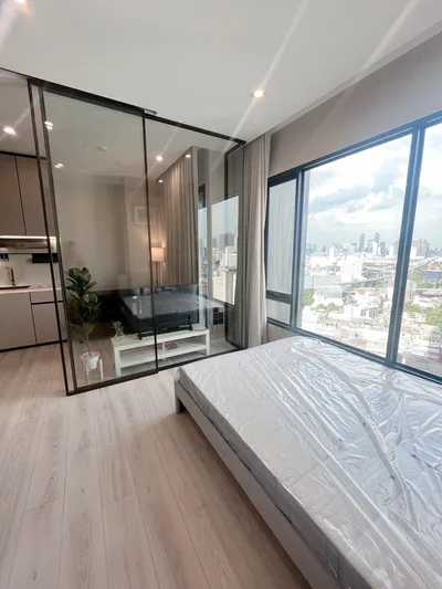 The Room Phayathai