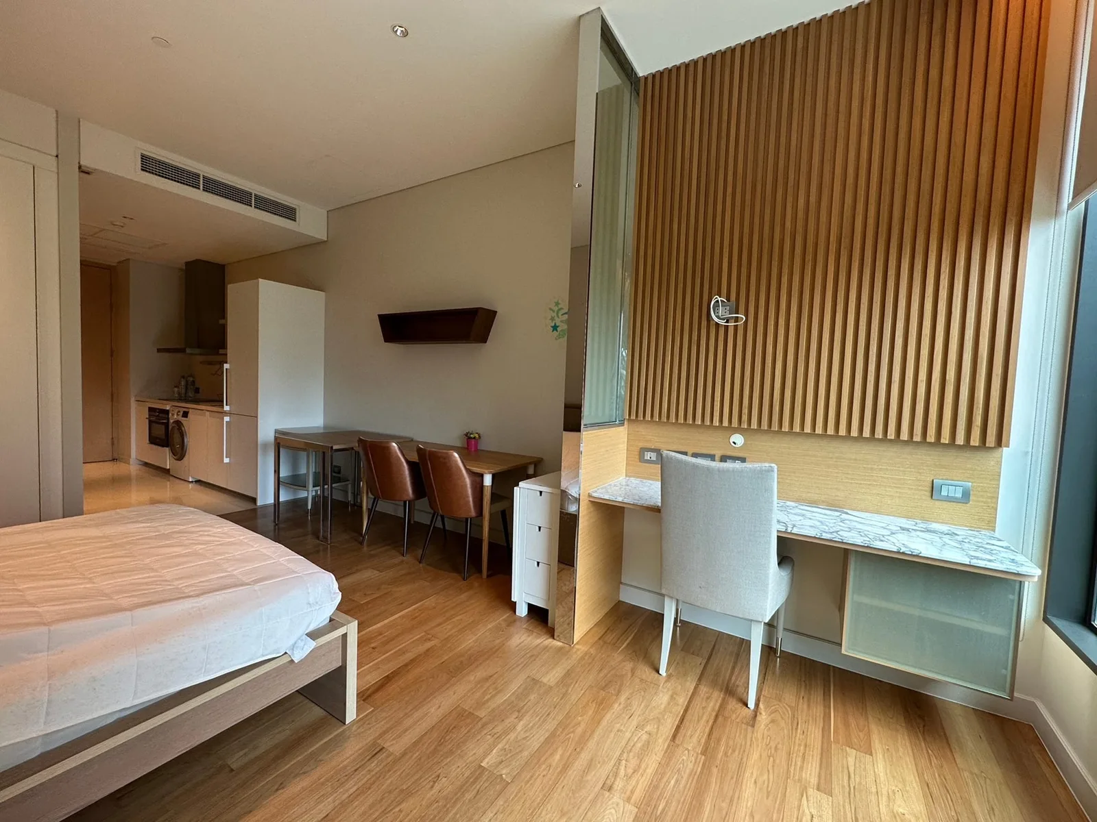 Sindhorn Residence — photo 3