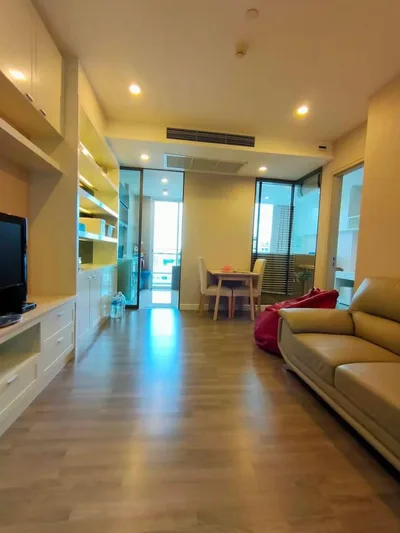 The room Sathorn - TanonPun