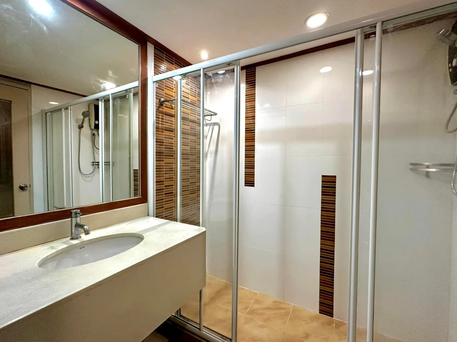 The Trendy Condominium — photo 6