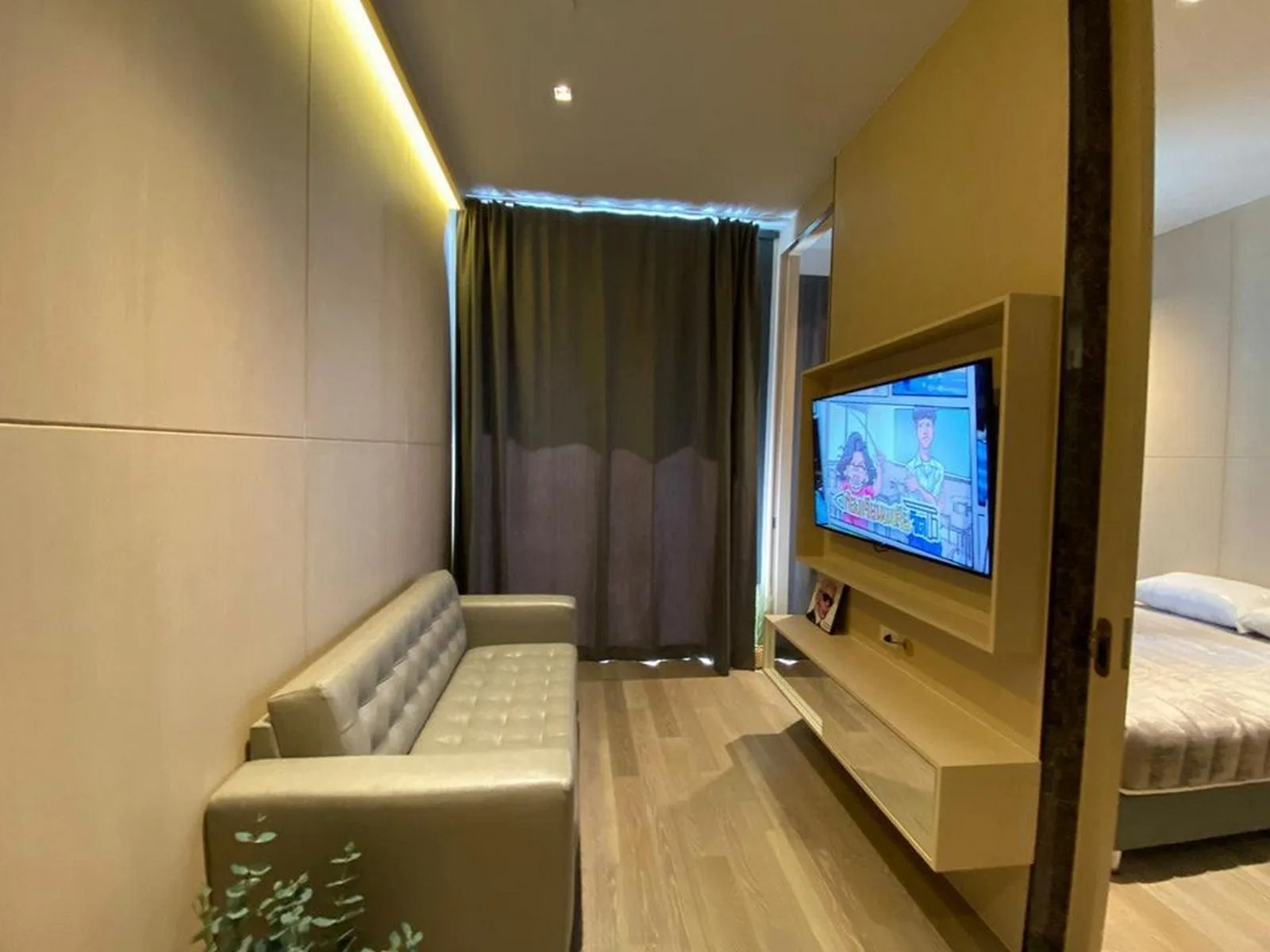Ashton Silom — photo 3