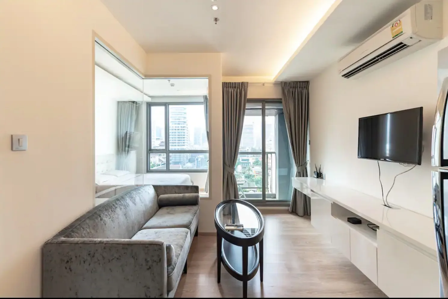 H Sukhumvit 43 — photo 2