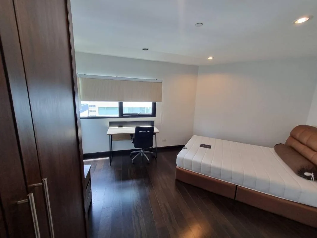 Sathorn Gardens — photo 9