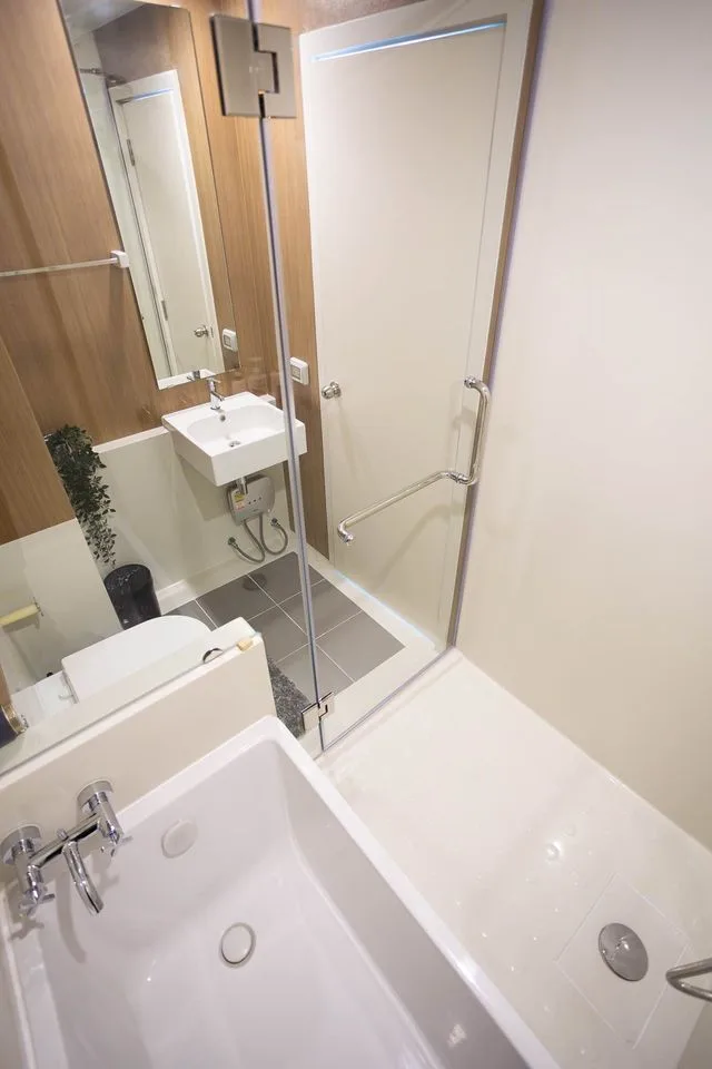 Blossom Condo @ Sathorn - Charoenrat — photo 6