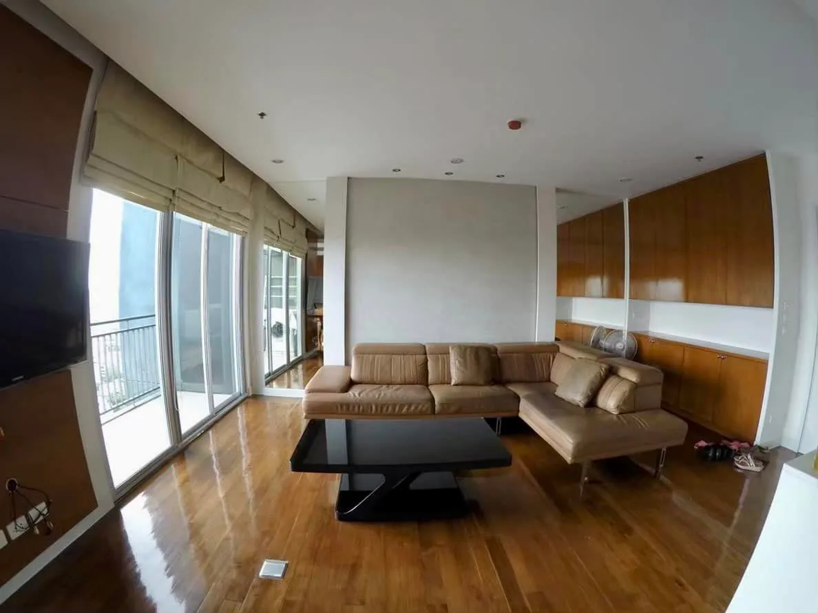 Hive Sathorn — photo 3