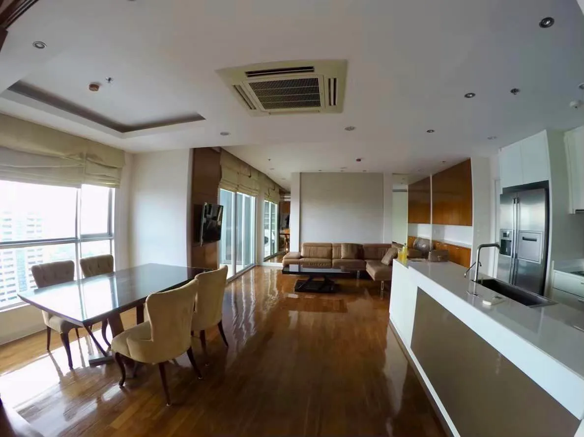 Hive Sathorn — photo 5