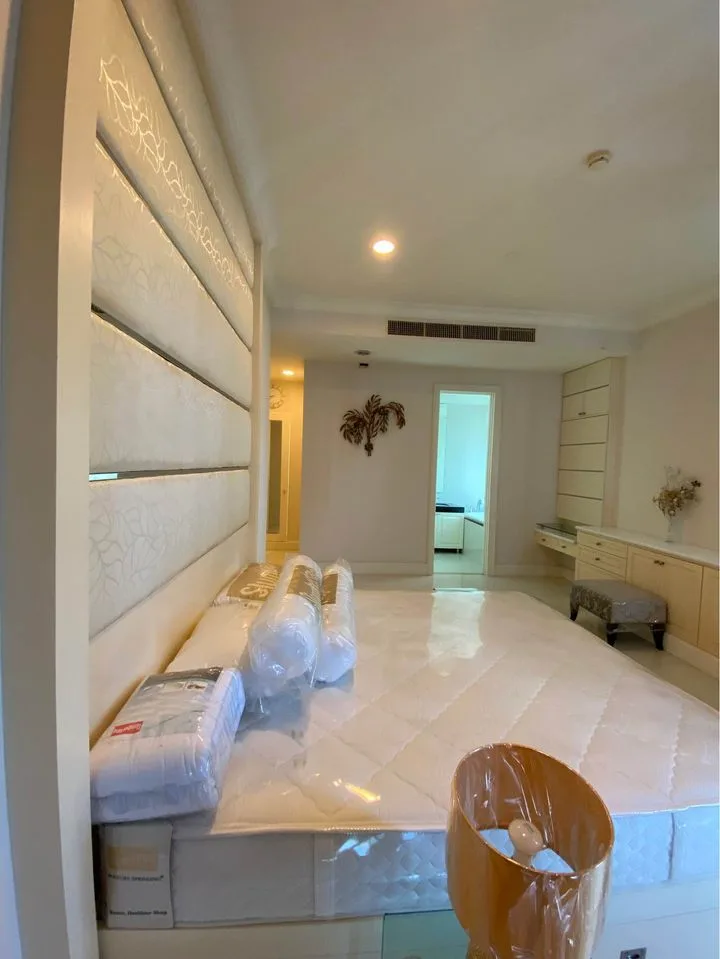 Royce Private Residences — photo 3