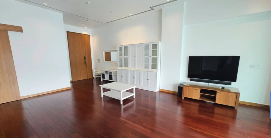 Le Raffine Jambu Dvipa Sukhumvit 39 — photo 1
