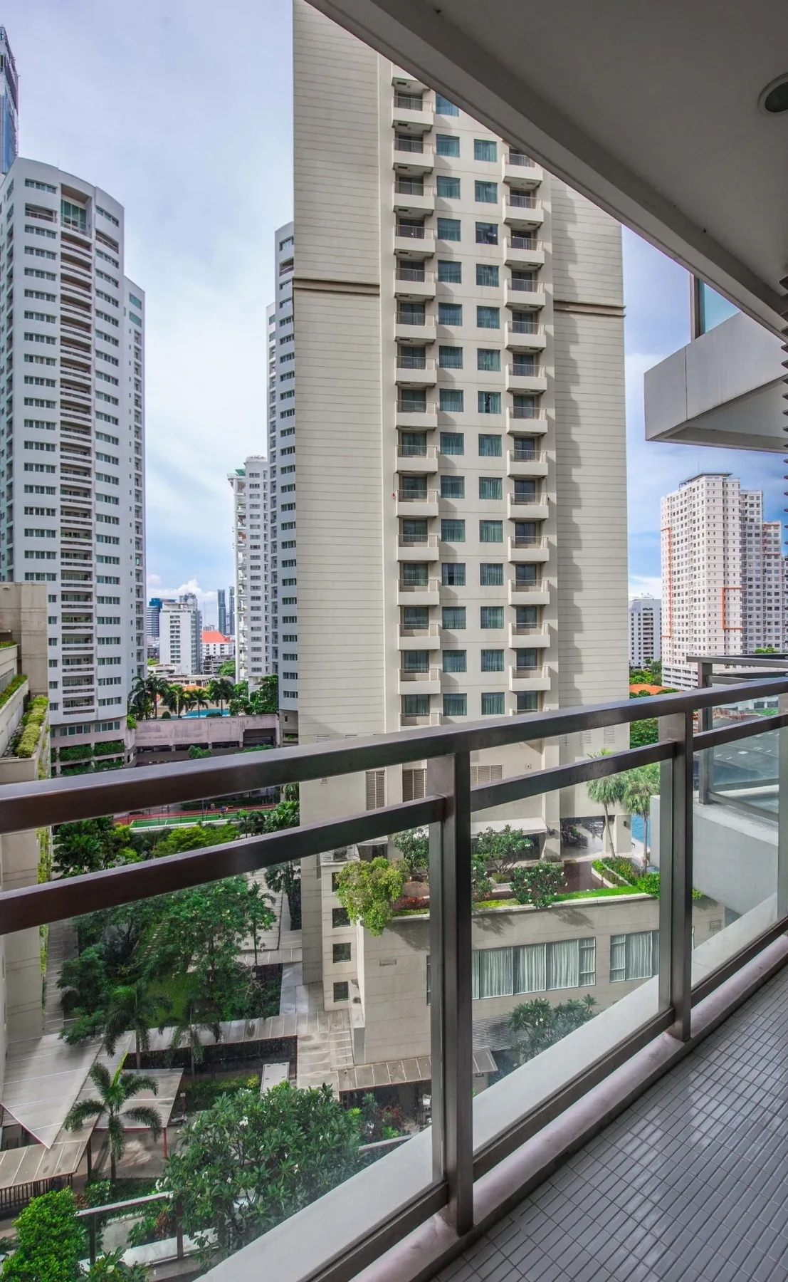 Bright Sukhumvit 24 — photo 11