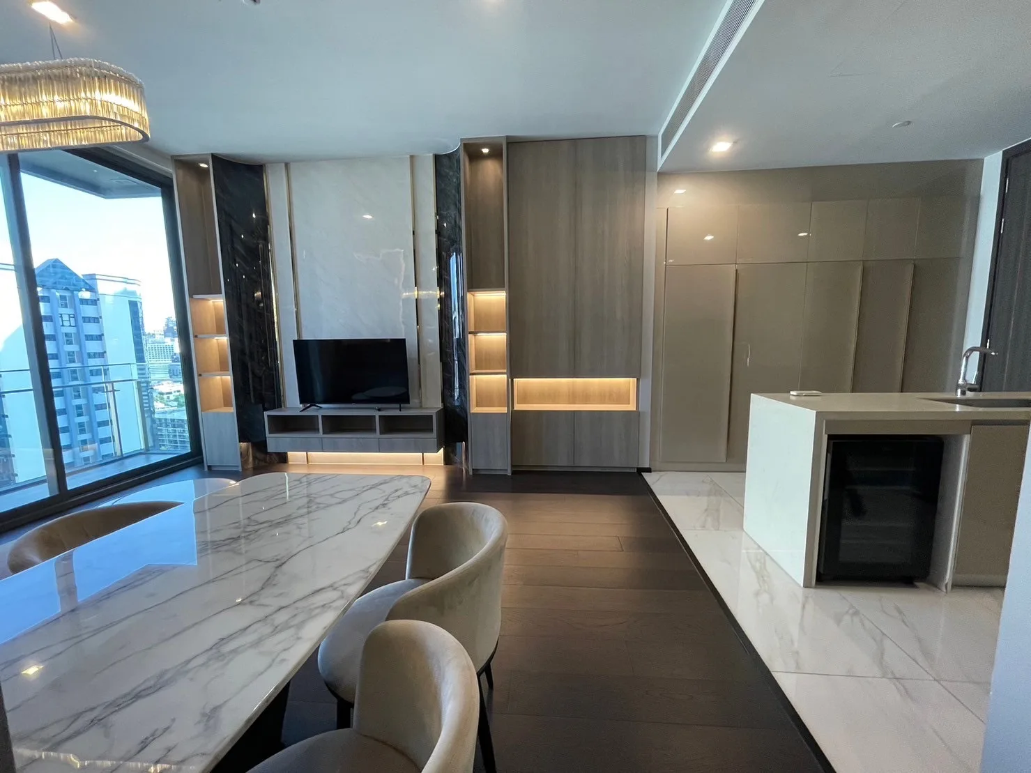Laviq Sukhumvit 57 — photo 2
