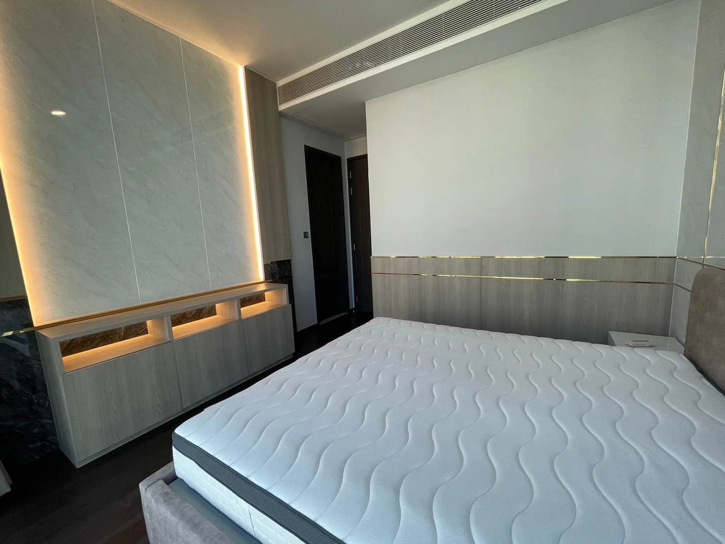 Laviq Sukhumvit 57 — photo 11