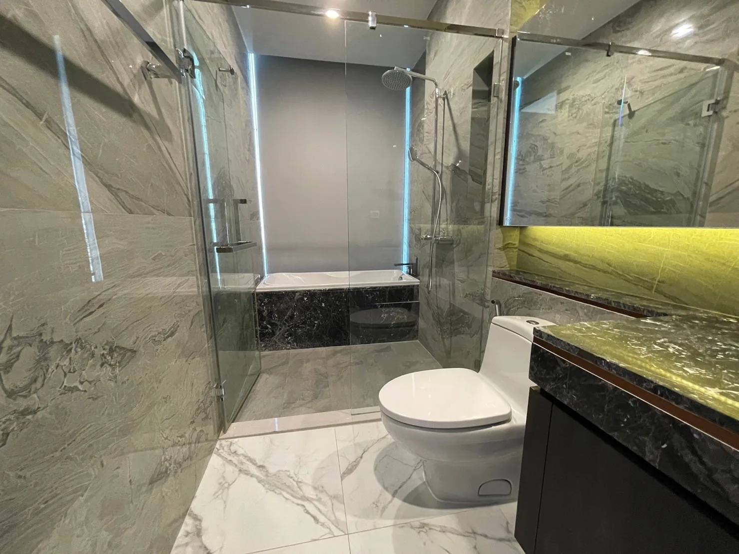 Laviq Sukhumvit 57 — photo 14