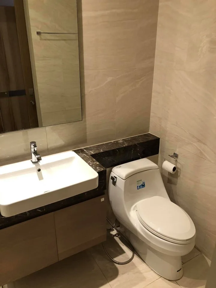 Ashton Silom — photo 8